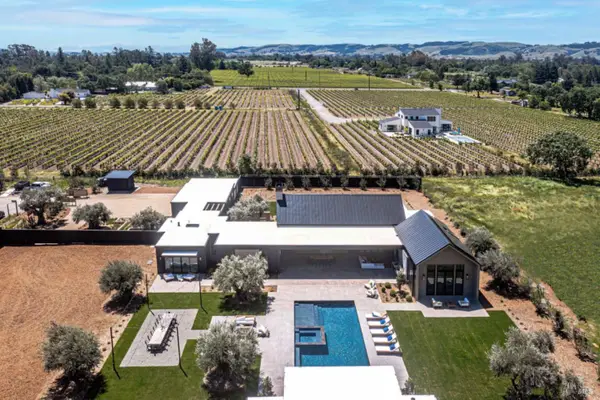 20742 Denmark Court, Sonoma, CA 95476