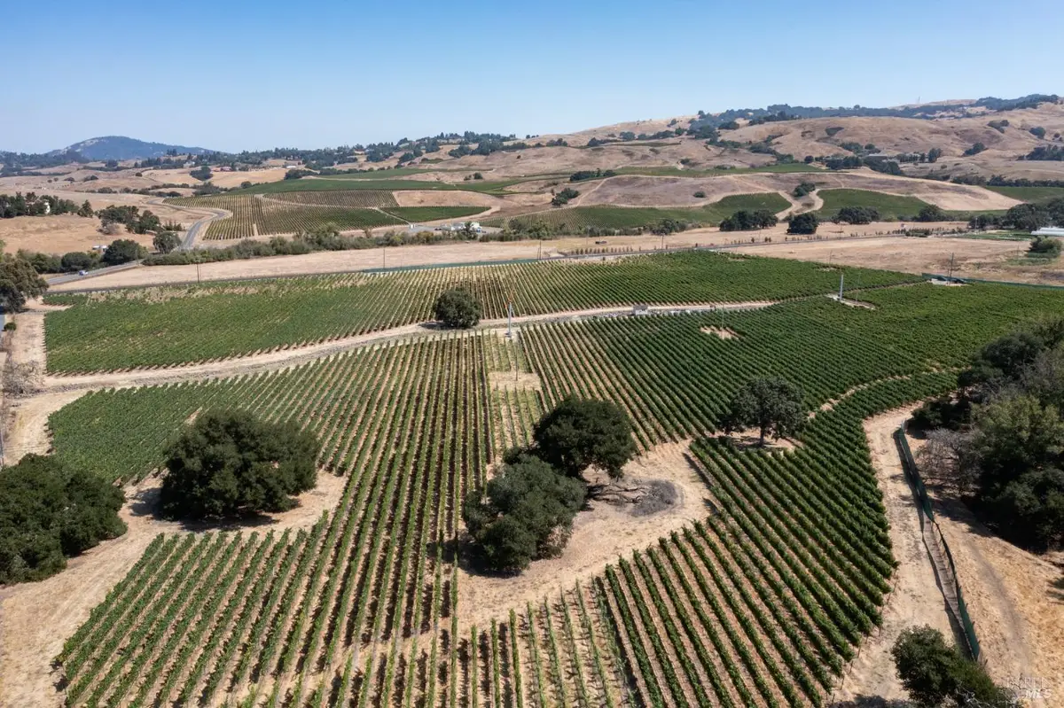 3340 Lichau Road, Penngrove, CA 94951 - Image #1