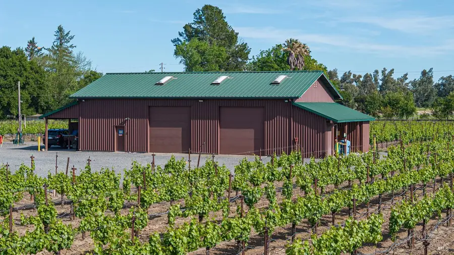 374 Kinley Drive, Healdsburg, CA 95448 - Image #3