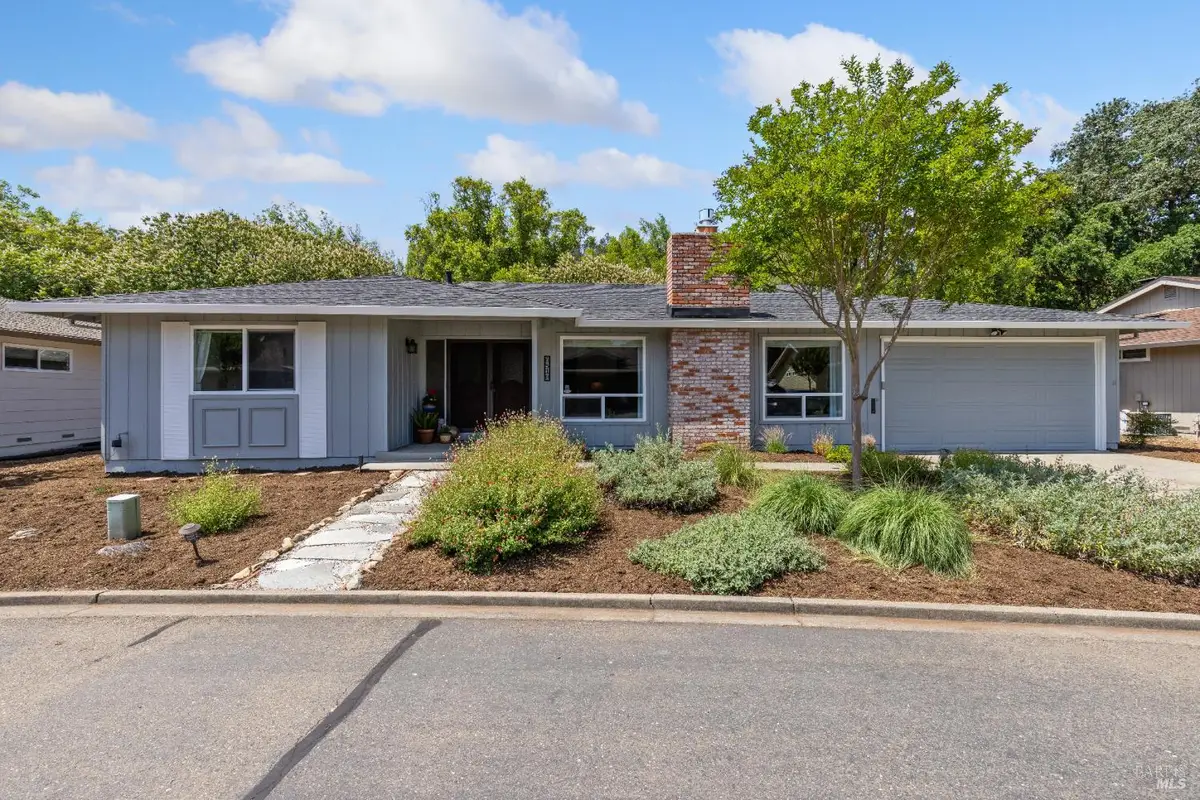 6518 Meadowgreen Place, Santa Rosa, CA 95409 - Image #1