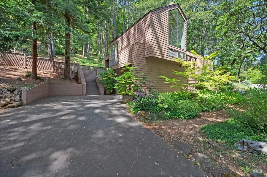 827 Wild Oak Drive, Santa Rosa, CA 95409 - Image #2