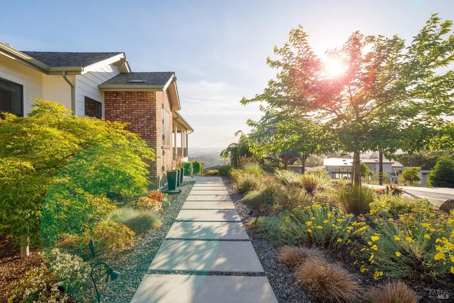 1335 Wikiup Drive, Santa Rosa, CA 95403 - Image #3