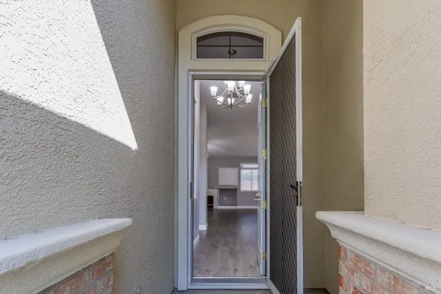 142 Bounty Lane, Vacaville, CA 95687 - Image #2