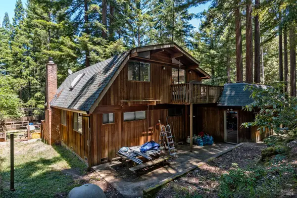 24220 Camellia Drive, Willits, CA 95490