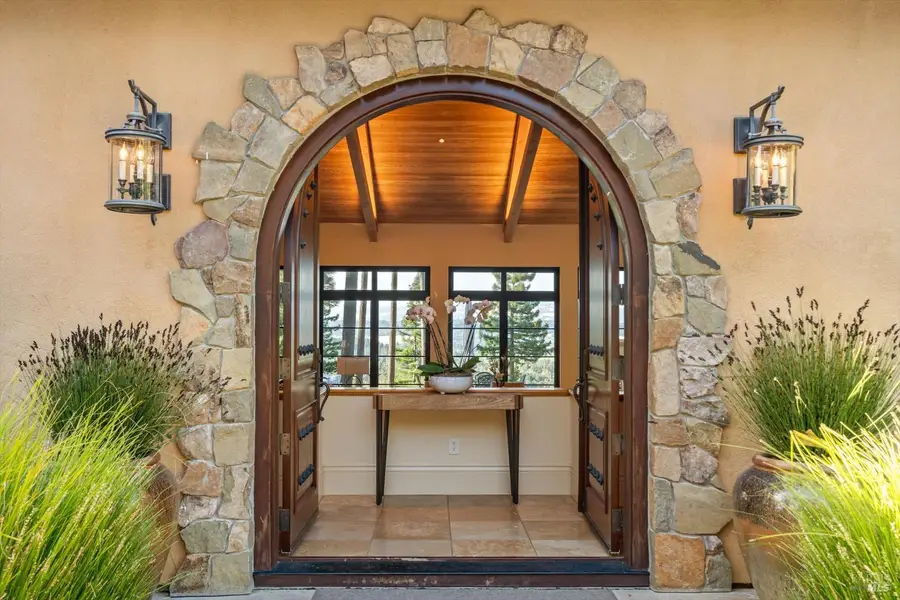 1315 W Dry Creek Road, Healdsburg, CA 95448 - Image #2