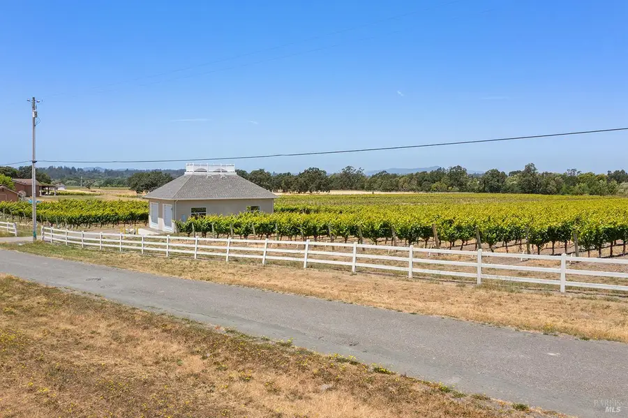 5505 Bravo Toro Lane, Santa Rosa, CA 95401 - Image #3