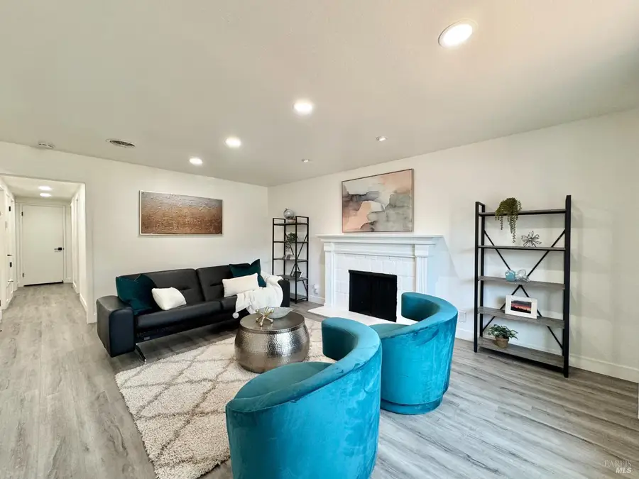 2300 W Park Avenue, Napa, CA 94558 - Image #3