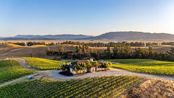 6513 Lakeville Highway, Petaluma, CA 94954