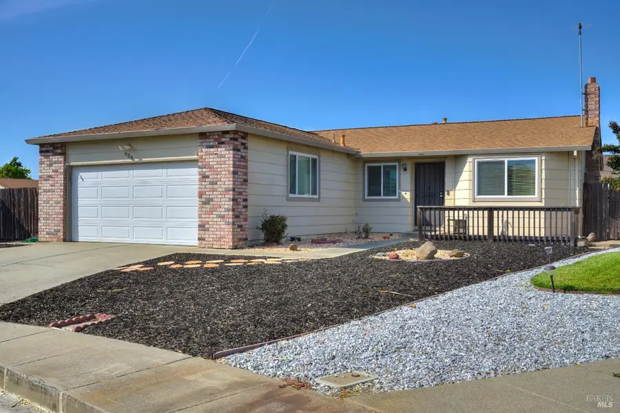 906 Trumpeter Court, Suisun City, CA 94585 - Image #3