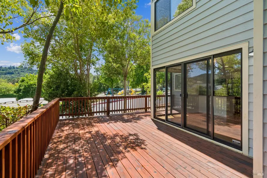 14 Summerhill Way, San Rafael, CA 94903 - Image #2