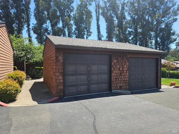 206 Indian Creek Drive, Santa Rosa, CA 95409
