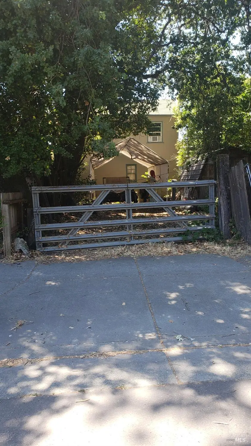 303 W 2nd Street, Cloverdale, CA 95425 - Image #3