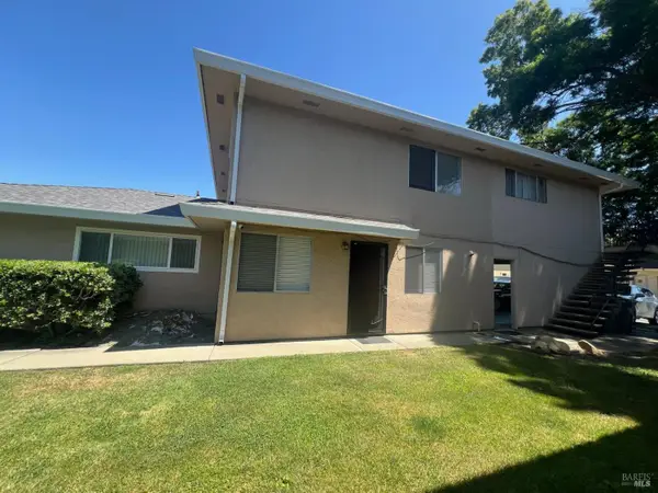 1950 Duxburry Lane #2, Vacaville, CA 95687