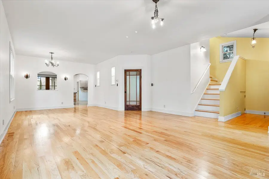 635 Brown Street, Healdsburg, CA 95448 - Image #2