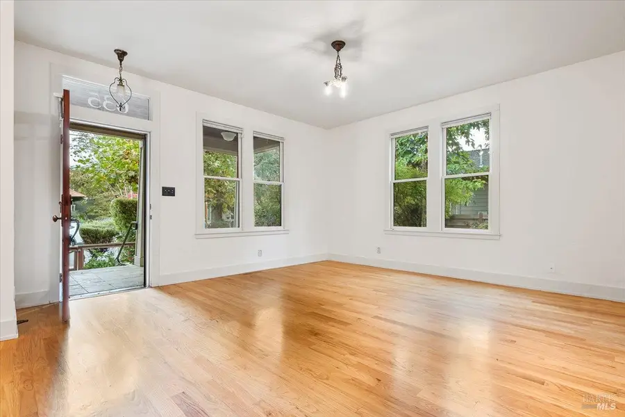 635 Brown Street, Healdsburg, CA 95448 - Image #3