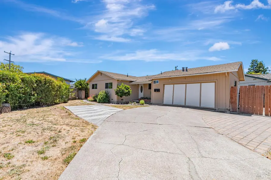 229 Arlen Drive, Rohnert Park, CA 94928 - Image #2