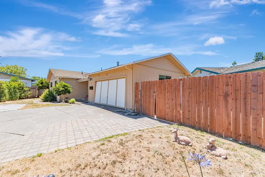 229 Arlen Drive, Rohnert Park, CA 94928 - Image #3