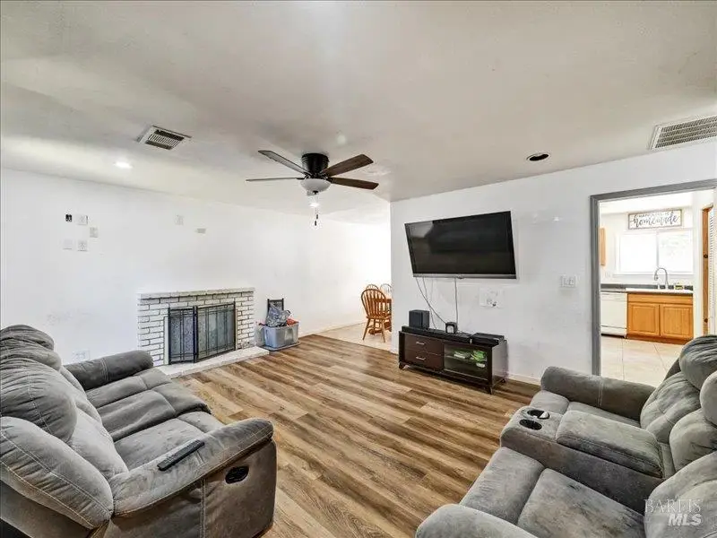 810 Stanford Drive, Vallejo, CA 94589 - Image #3