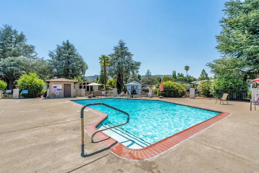 700 E Gobbi Street #18, Ukiah, CA 95482 - Image #2