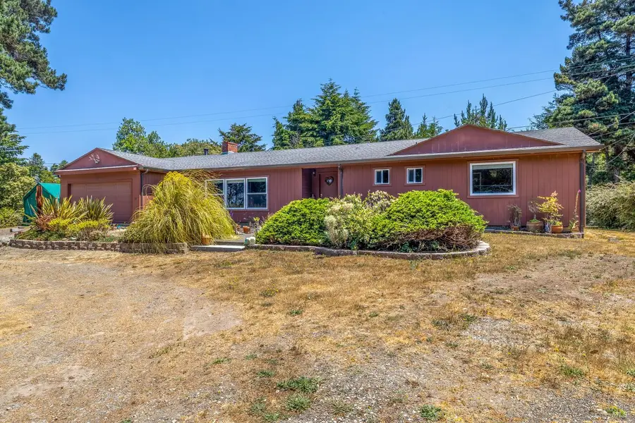 18841 Lahmon Lane, Fort Bragg, CA 95437 - Image #3