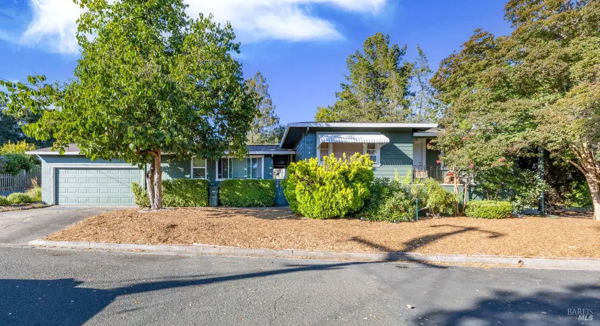 689 Plum Drive, Santa Rosa, CA 95404 - Image #1