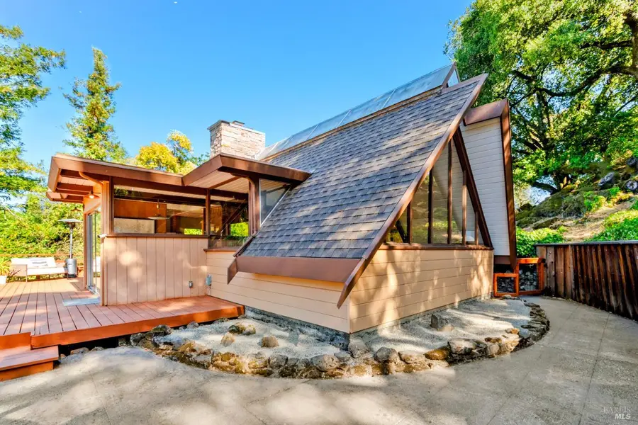 2140 Hyland Court, Santa Rosa, CA 95404 - Image #2