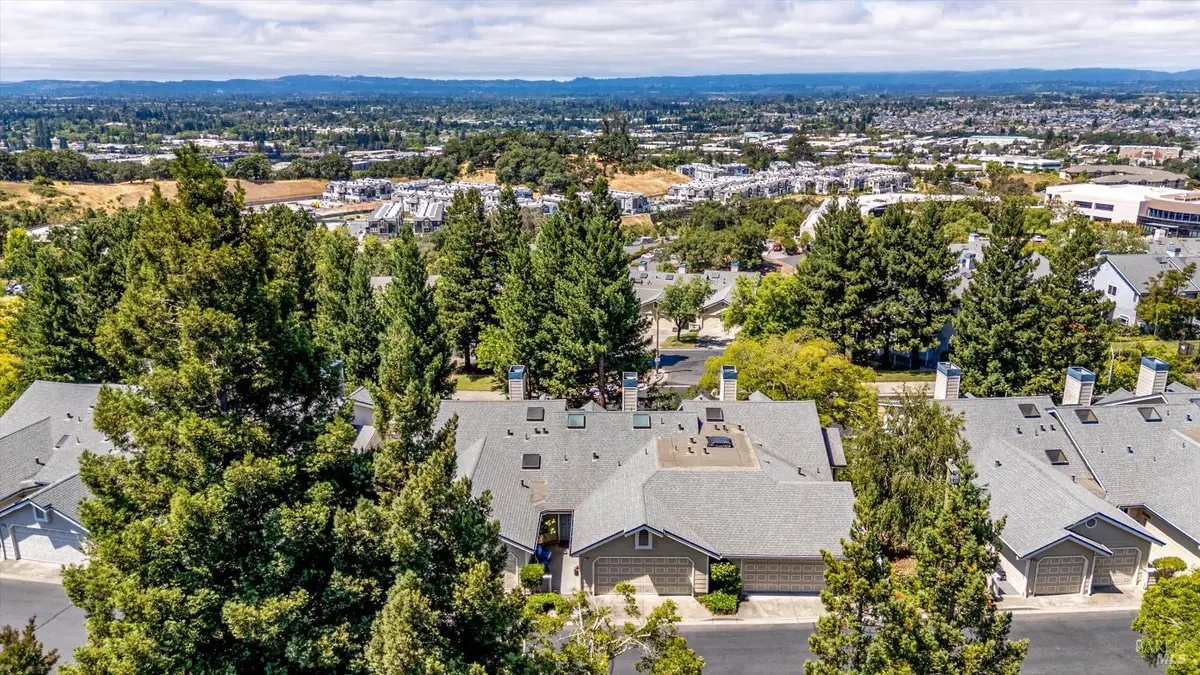 2008 Stonefield Lane, Santa Rosa, CA 95403 - Image #1