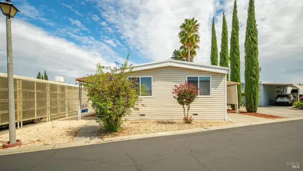 182 Lemon Tree Circle, Vacaville, CA 98687