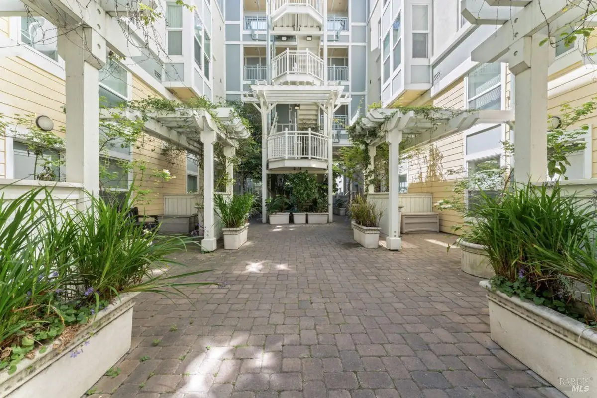 655 12th Street #311, Oakland, CA 94607 - Image #1