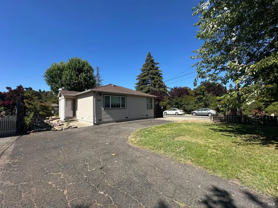 750 Pueblo Avenue, Napa, CA 94558 - Image #3