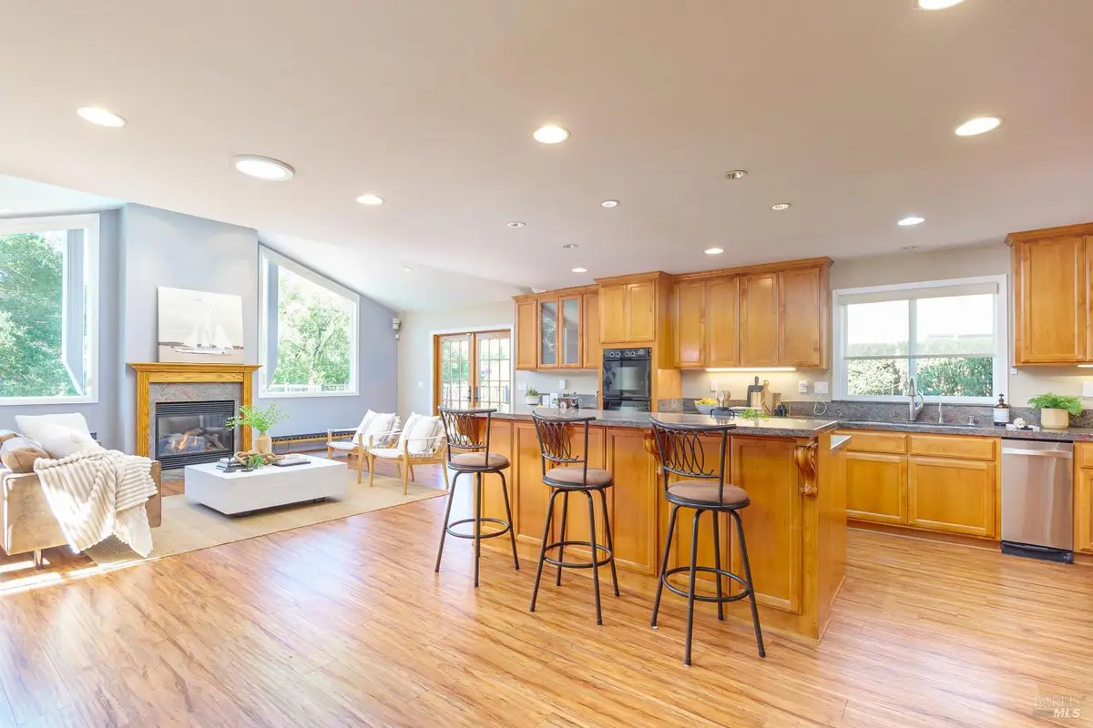 92 Upper Oak Drive, San Rafael, CA 94903 - Image #1