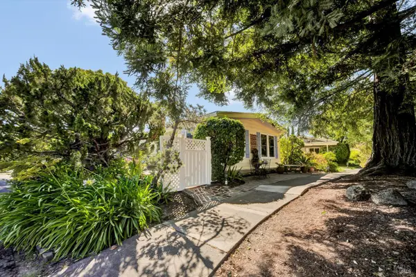 39 Laguna Seca Court, St. Helena, CA 95474