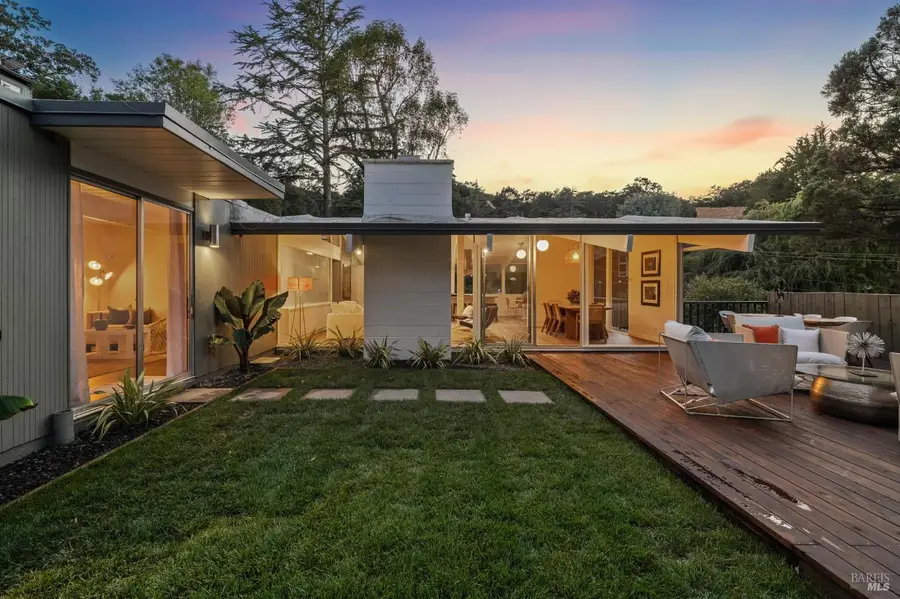 876 Las Ovejas Avenue, San Rafael, CA 94903 - Image #2