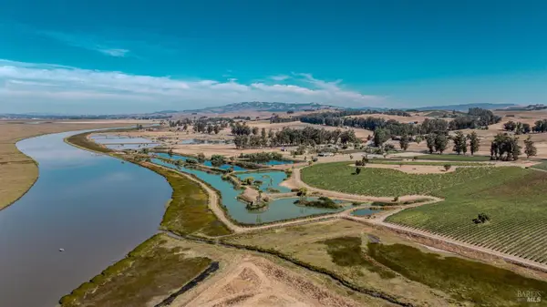 6614 Lakeville Highway, Petaluma, CA 94954