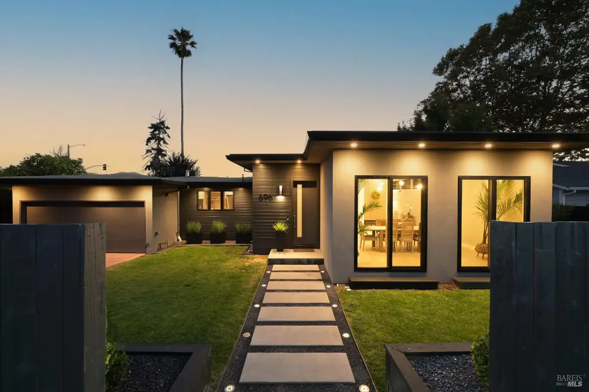 696 Hawthorne Drive, Tiburon, CA 94920 - #1