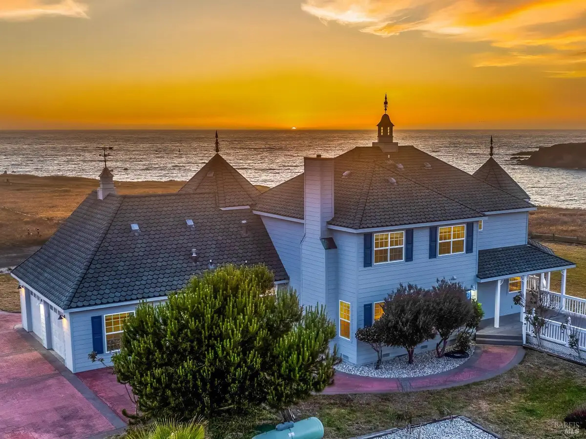 19351 Del Mar Drive, Fort Bragg, CA 95437 - Image #1