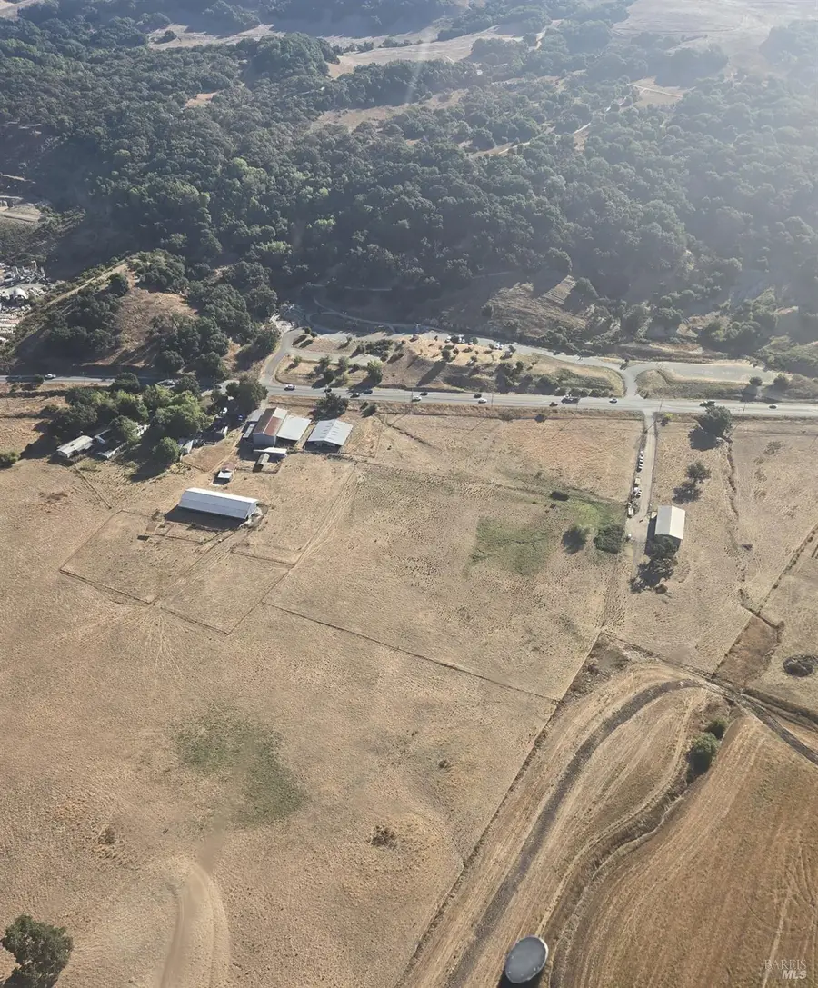 3825 Petaluma Hill Road, Santa Rosa, CA 95404 - Image #3