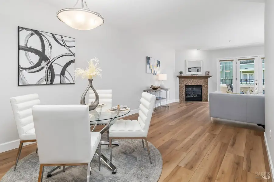 852 Diablo Avenue #102, Novato, CA 94947 - Image #2