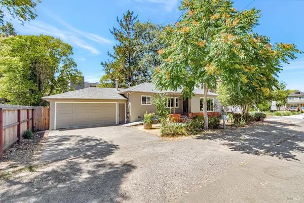 209 Decoe Street, Santa Rosa, CA 95401