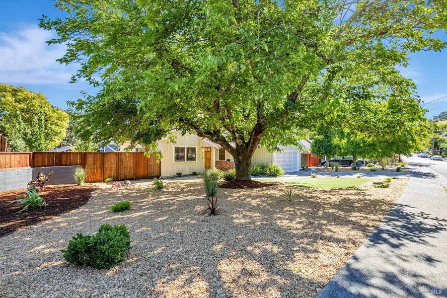 475 Pinewood Drive, San Rafael, CA 94903 - Image #3