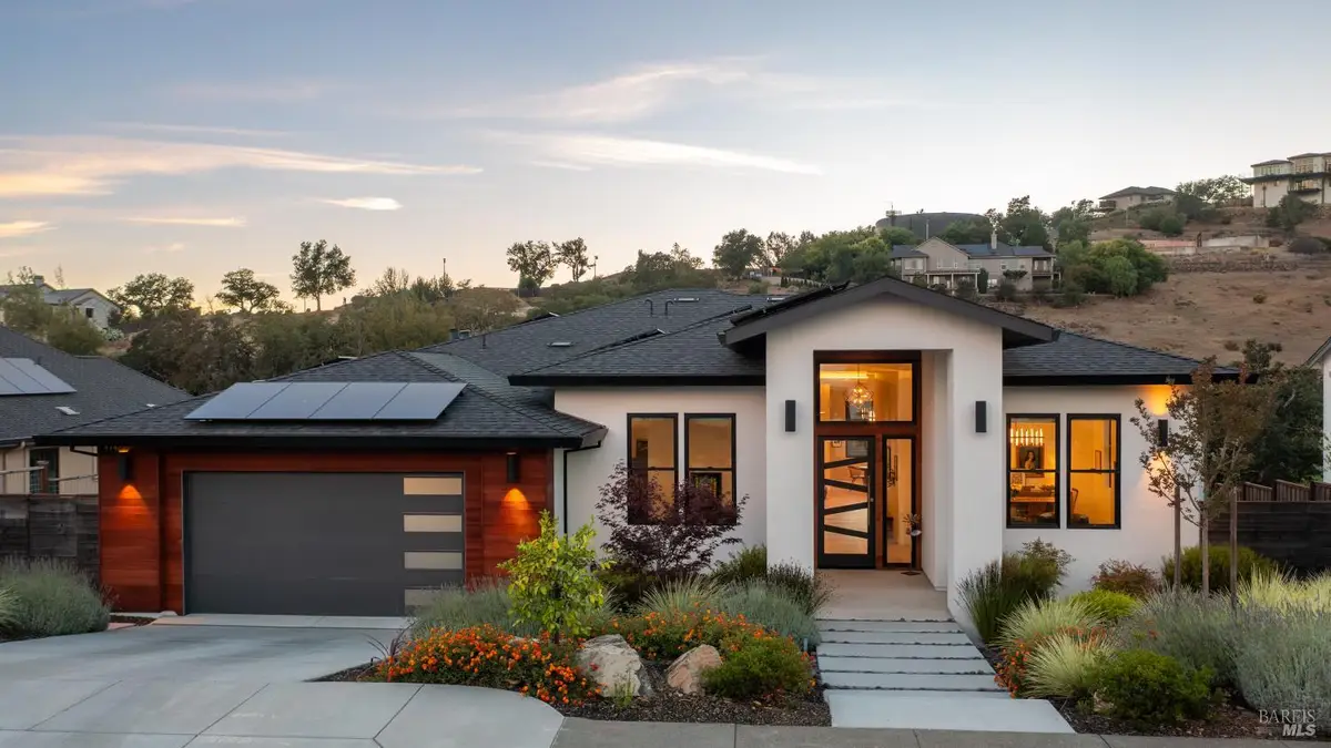 3735 Lakebriar Place, Santa Rosa, CA 95403 - Image #1