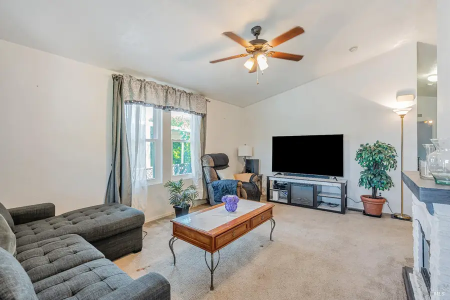 243 Teton Court, San Rafael, CA 94903 - Image #2