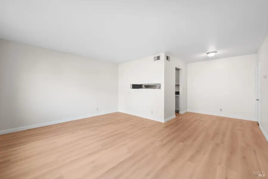 130 Del Rio Circle #2, Vacaville, CA 95687 - Image #3