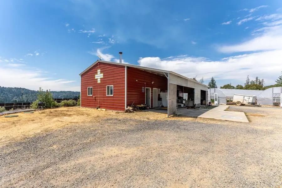 19450 Tomki Road, Redwood Valley, CA 95470 - Image #3