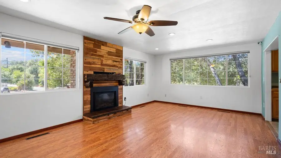 40 El Rancho Drive, Cloverdale, CA 95425 - Image #2