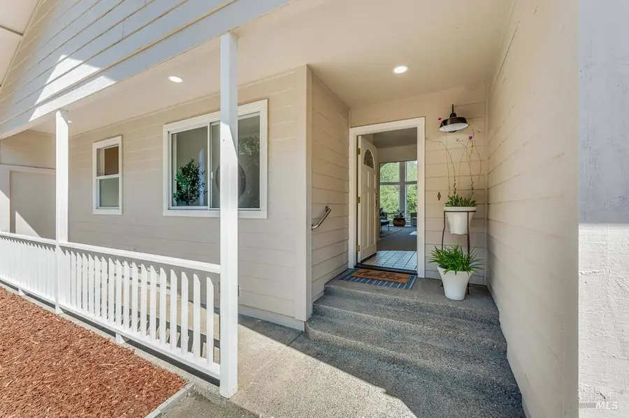 7555 Occidental Road, Sebastopol, CA 95472 - Image #2