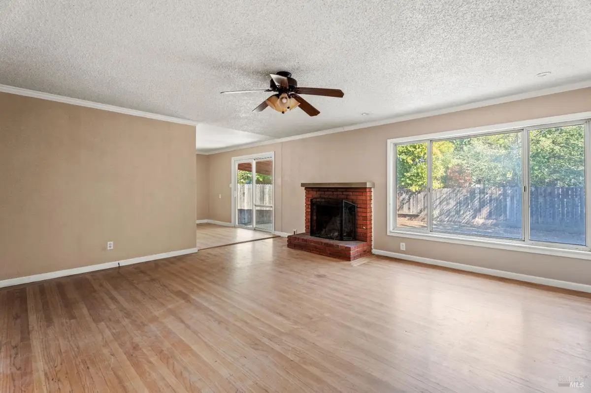 566 Stella Drive, Ukiah, CA 95482 - Image #1