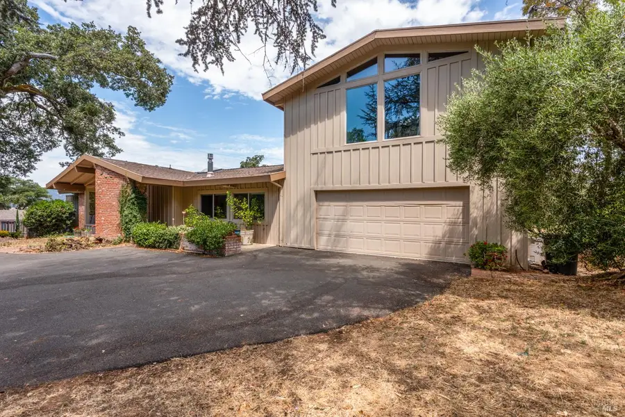 1500 Deerwood Drive, Ukiah, CA 95482 - Image #3