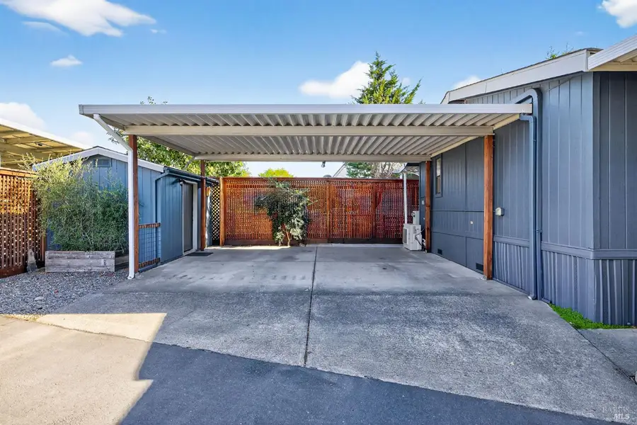 8034 Cliffrose Street, Windsor, CA 95492 - Image #2