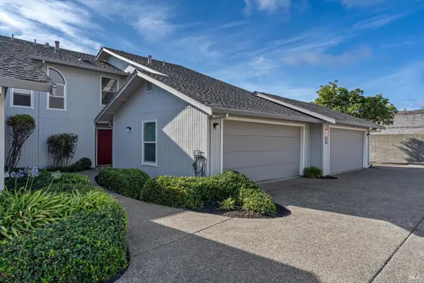 1206 Capri Way, Rohnert Park, CA 94928